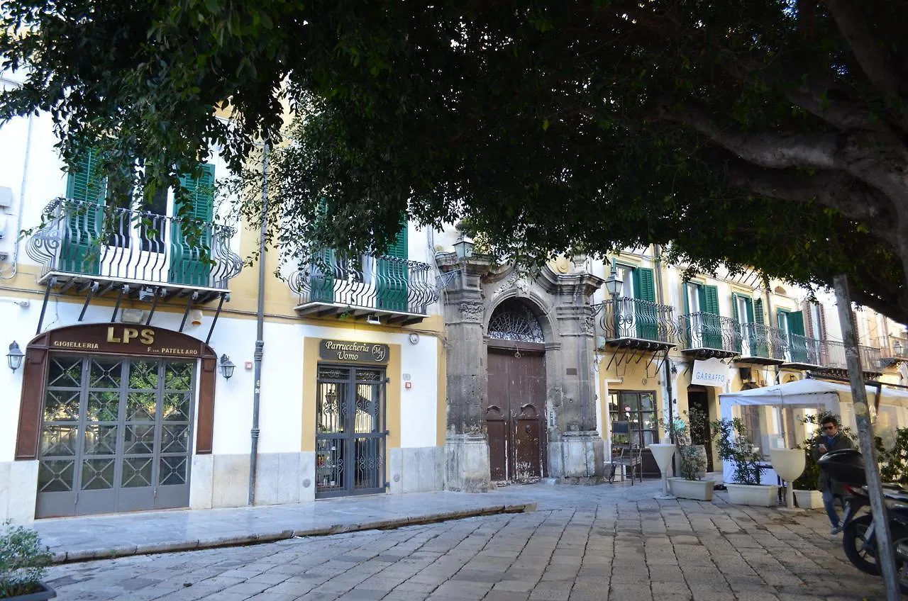 Kala Rooms Palermo 2*,  Itálie